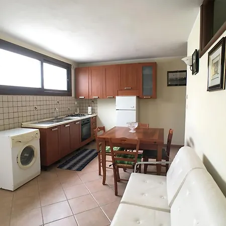 Li Lidi Apartment